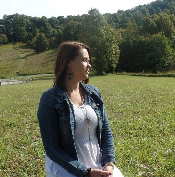 Meet your Posher, Tj - Picture 1 of 1